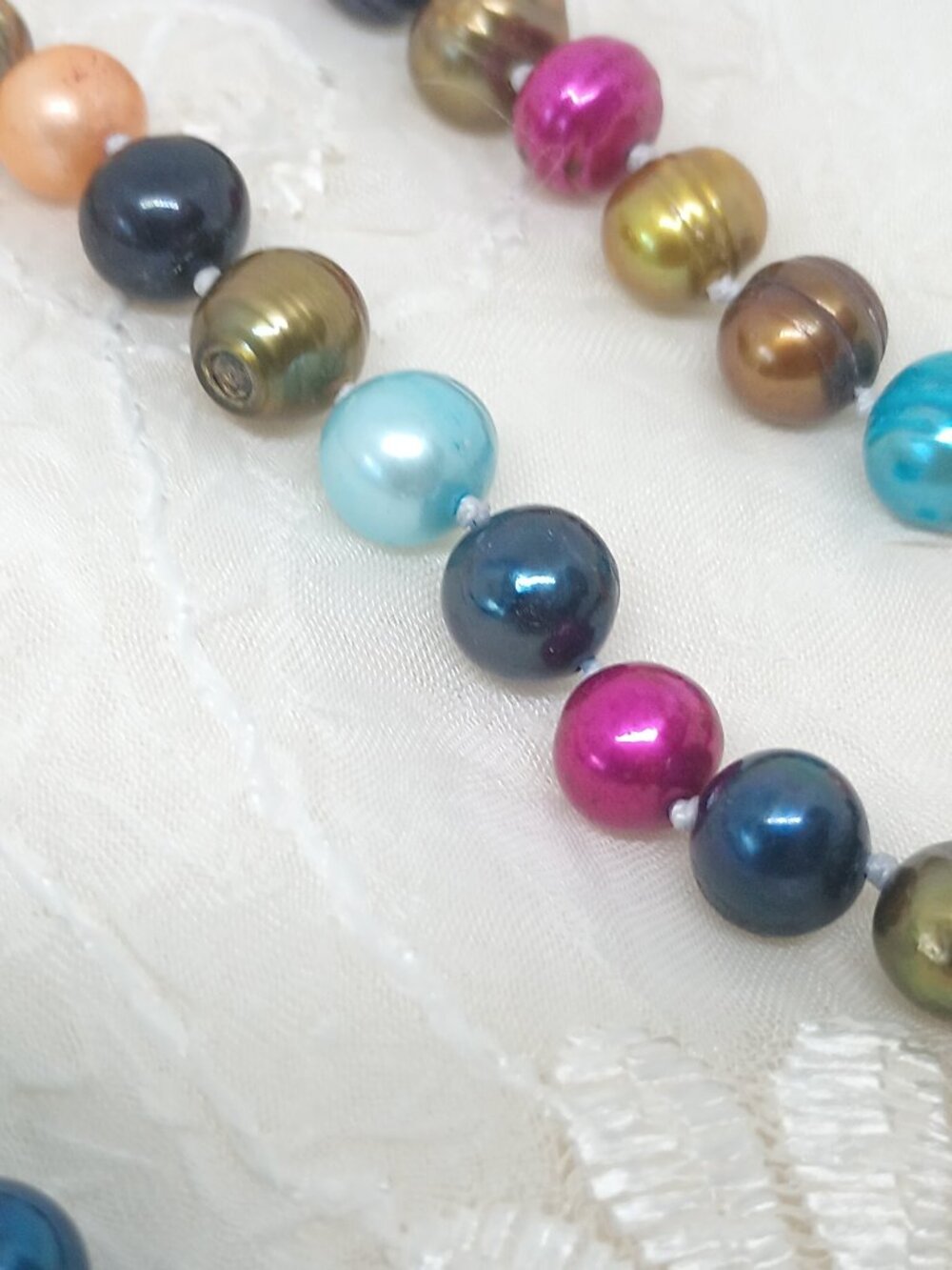 Share Savlano 7-8M Multi Color Freshwater Cultured knotted Natural Pearl Necklac - Picture 4 of 6